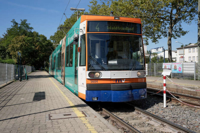 rnv-Straßenbahn (Foto: Holger Knecht)