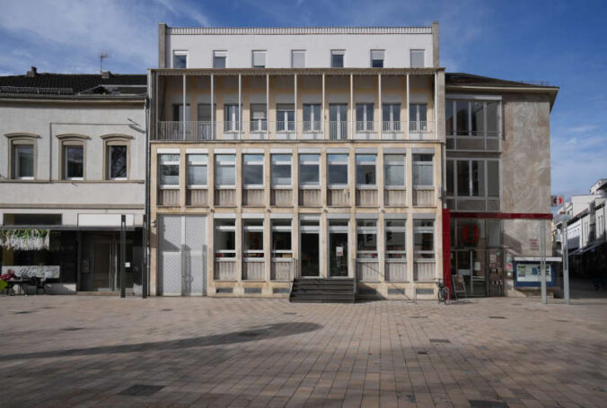 Die Tourist-Information Neustadt an der Weinstraße (Foto: Holger Knecht)