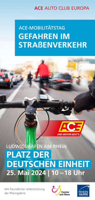 Präventionsexperten der Polizei informieren am 25. Mai 2024 in Ludwigshafen über Gefahren im Straßenverkehr