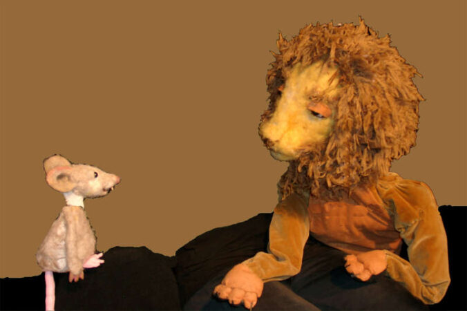 Der Löwe und die Maus (Foto: Guckmal Figurentheater Krunkel)