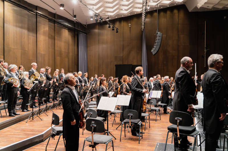 Staatsphilharmonie im Pfalzbau (Foto: Florian Merdes)