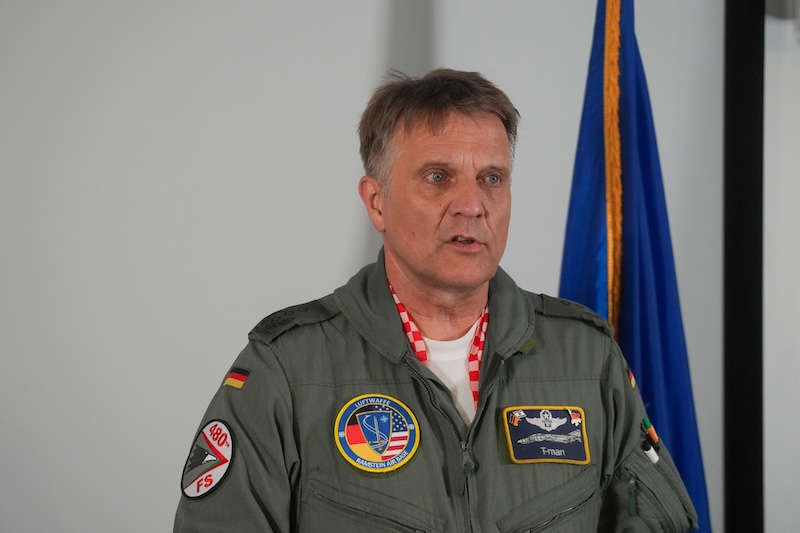 Oberst Michael Trautermann