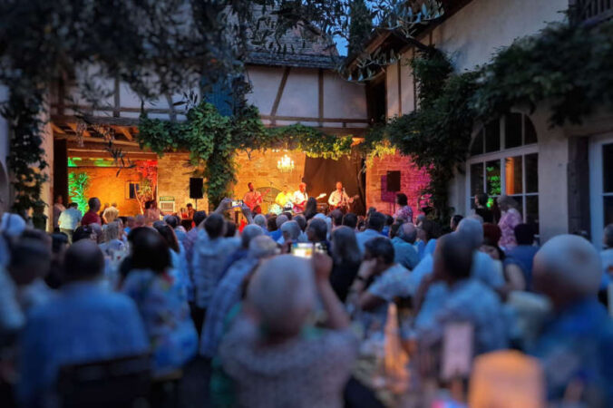 Sommernacht im Sternenhof (Foto: music enterprises)