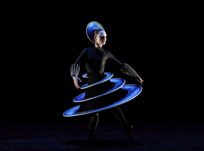 Das Triadische Ballett (Foto: Marie-Laure Briane)