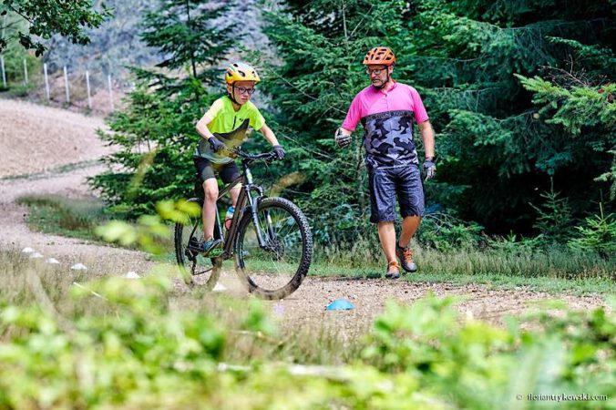 MTB-Fahrtechniktraining (Foto: Donnersberg-Touristik-Verband, Florian Trykwoski)