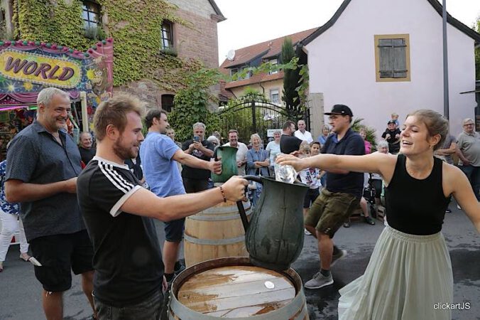 Gönnheimer Kerwe (Foto: Jürgen Schreiber/clickart)