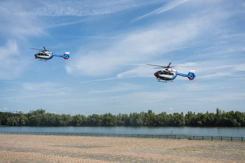 Die beiden neuen Polizeihubschrauber (Foto: Innenministerium RLP/Stephan Dinges)