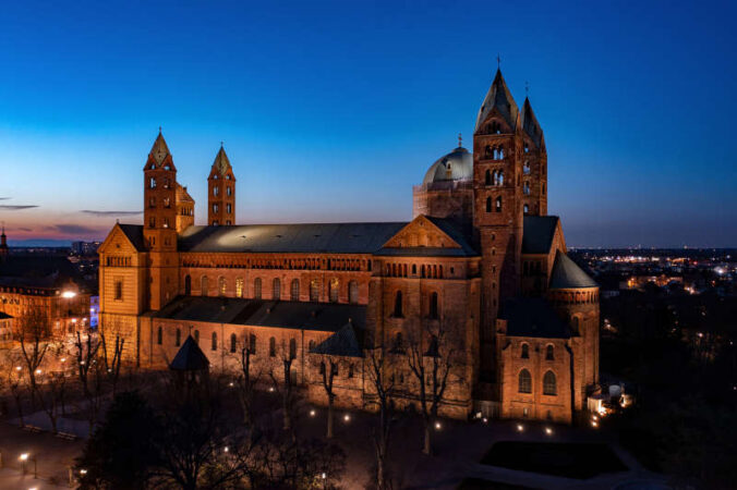 Der abendliche Dom (Foto: Domkapitel Speyer, Foto: Klaus Landry)