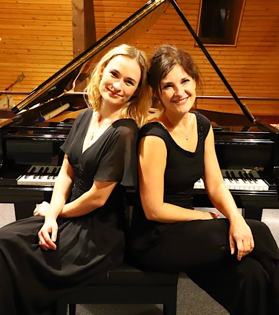 Anna Anstett und Sandra Urba (Foto: Otmar Zimmermann)