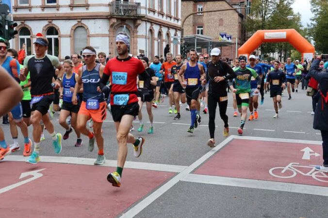 nsgesamt knapp 3.000 Läuferinnen und Läufer gingen an den Start. (Quelle: Stadt Landau)