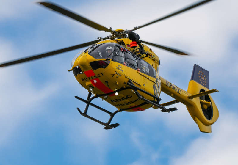 Christoph 66 aktuell mit der D-HEMS-Kennung (Foto: Holger Knecht)