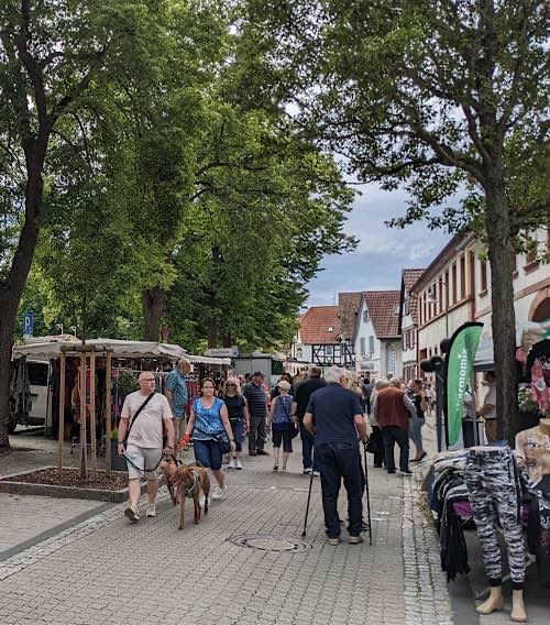 Kandeler Oktobermarkt (Foto: Verbandsgemeinde Kandel)