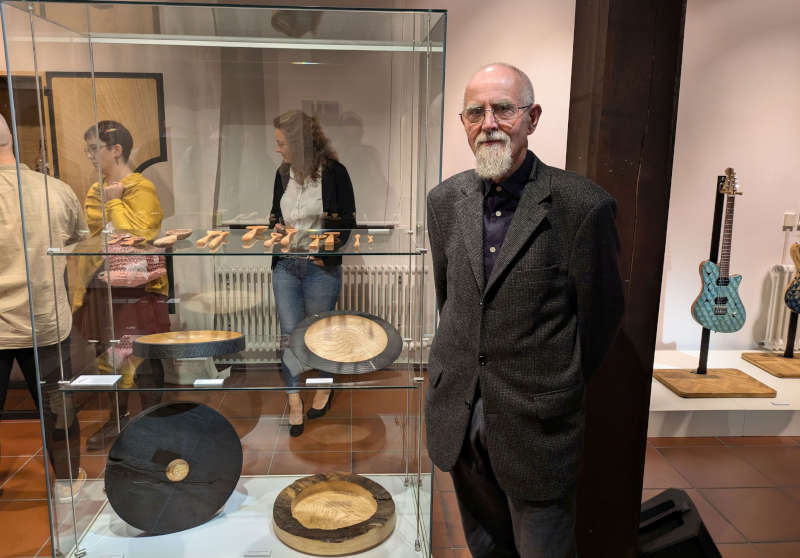 Lebenswerkpreisträger für Kunsthandwerker: Dechslermeister und Diplomdesigner Heinrich Andreas Schilling (Foto: Bezirksverband Pfalz)