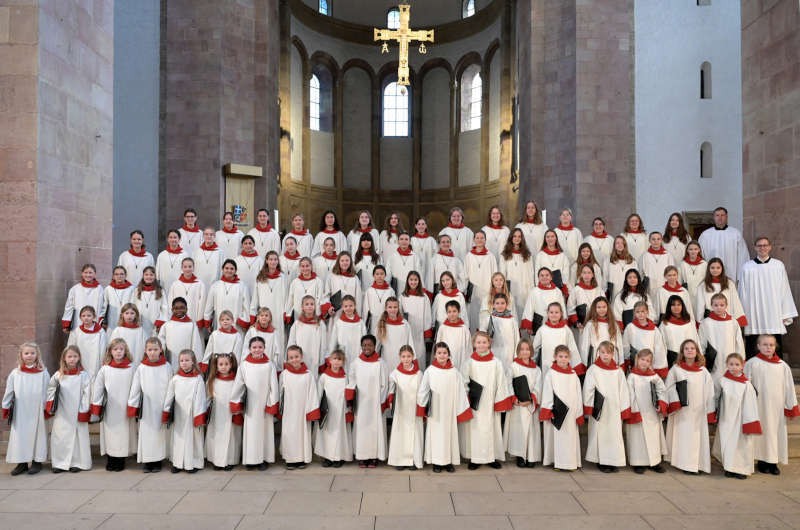 Der Mädchenchor am Dom zu Speyer (Quelle: Dommusik Speyer, Foto: Klaus Landry)