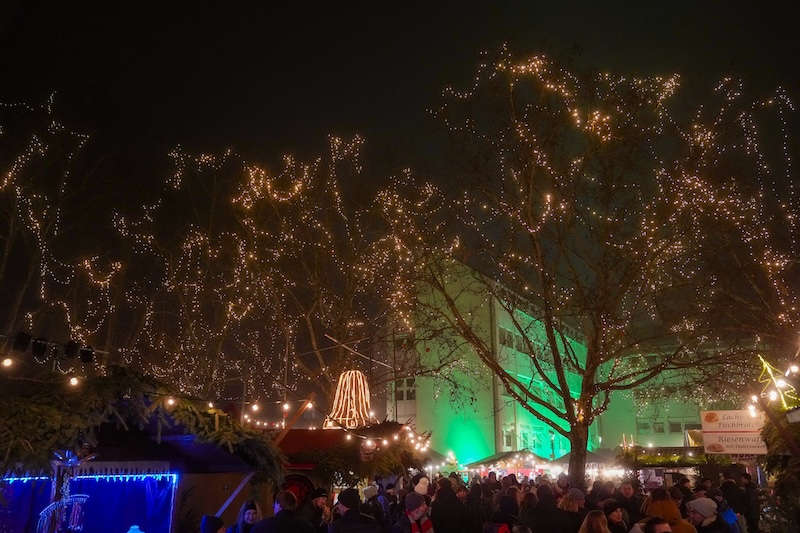 Weihnachtsmarkt der 1000 Lichter (Foto: Holger Knecht)