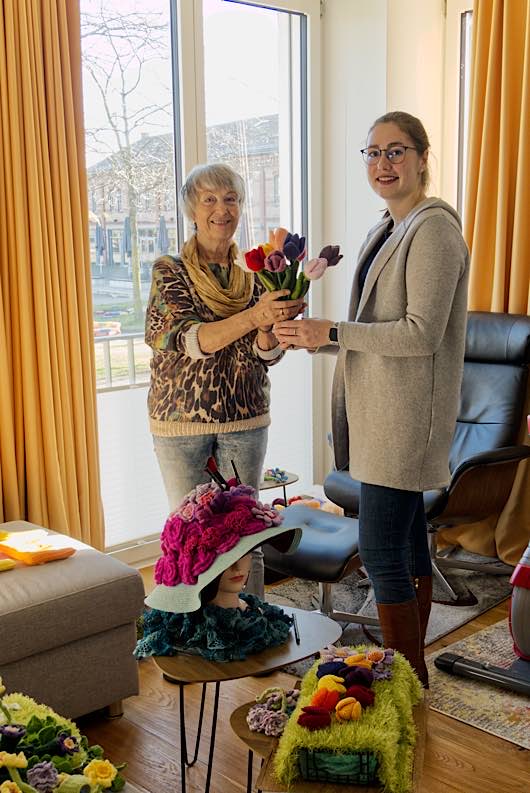 Initiatorin Monika Wehn (l.) mit Schirmherrin Lena Dürphold (r.). (Quelle: Stadt Landau)