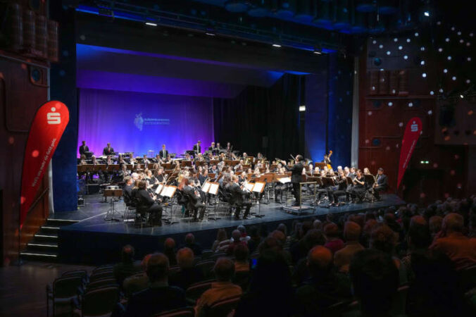 Die Bläserphilharmonie Deutsche Weinstraße (Foto: Holger Knecht)