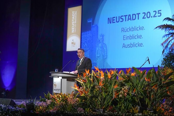 Oberbürgermeister Marc Weigel beim Neujahrsempfang 2025 (Foto: Holger Knecht)