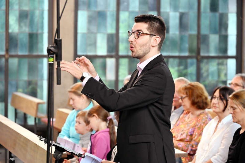 Chorleiter Fabio Freund (Foto: Thomas Henne)